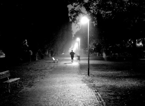 Bahaya Bersukan Pada Waktu Malam